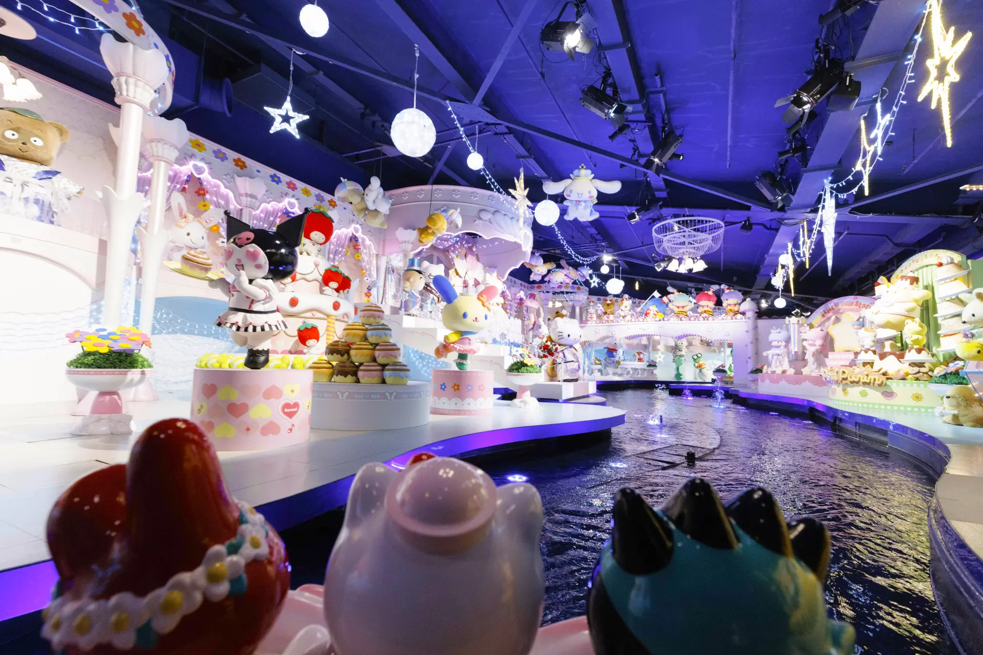 キャラクターのさまざまな姿が見られる