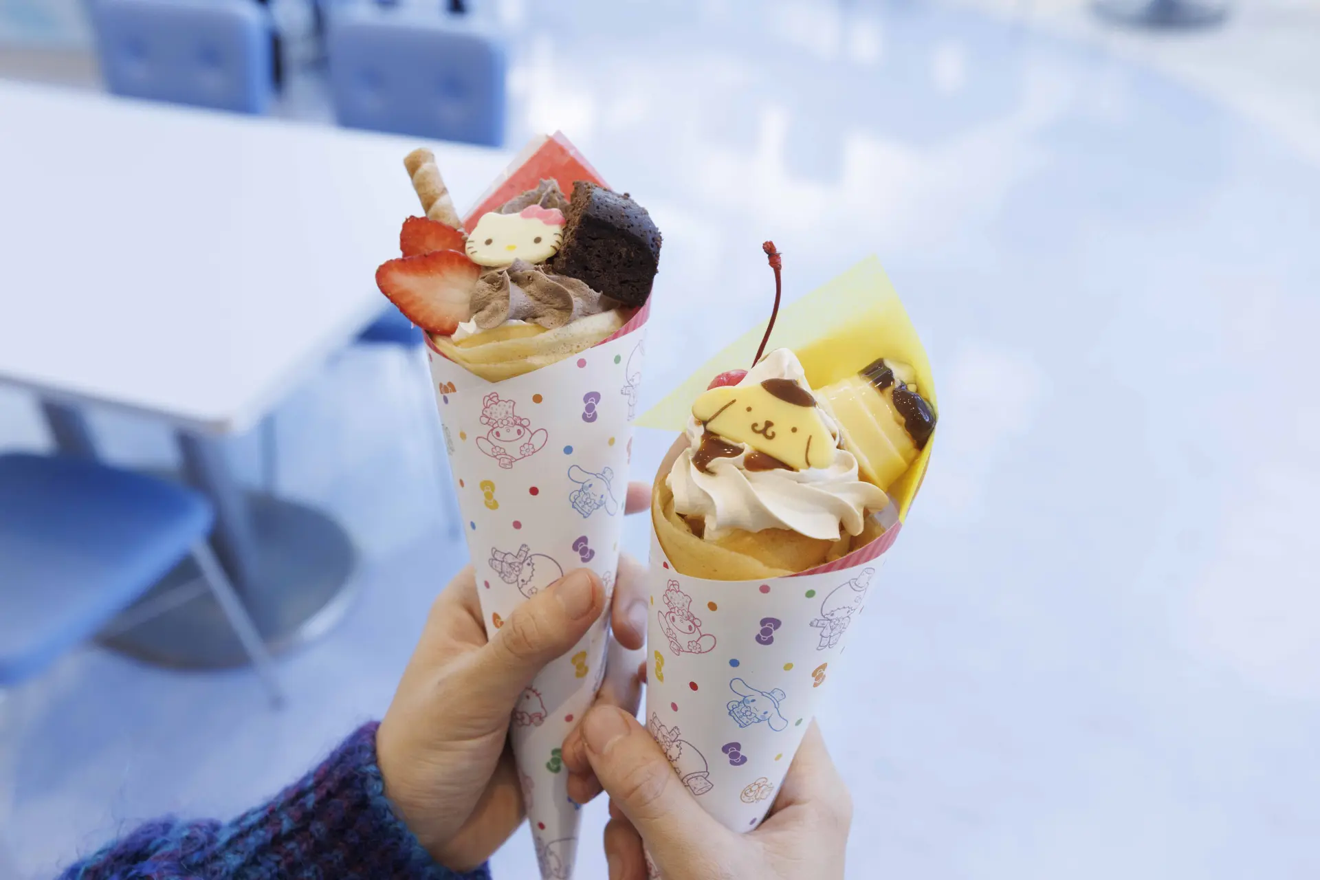 ハローキティとポムポムプリンのクレープ