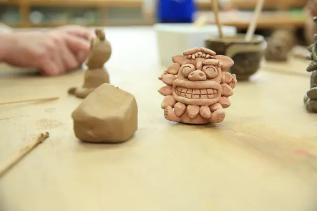 【冲绳文化体验】红型染、陶器制作&参观泡盛酒藏，冲绳文化体验景点11选！