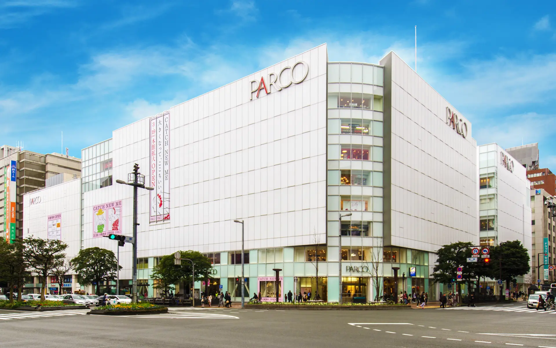 ショッピング、グルメ、カルチャー体験が楽しめる複合商業施設