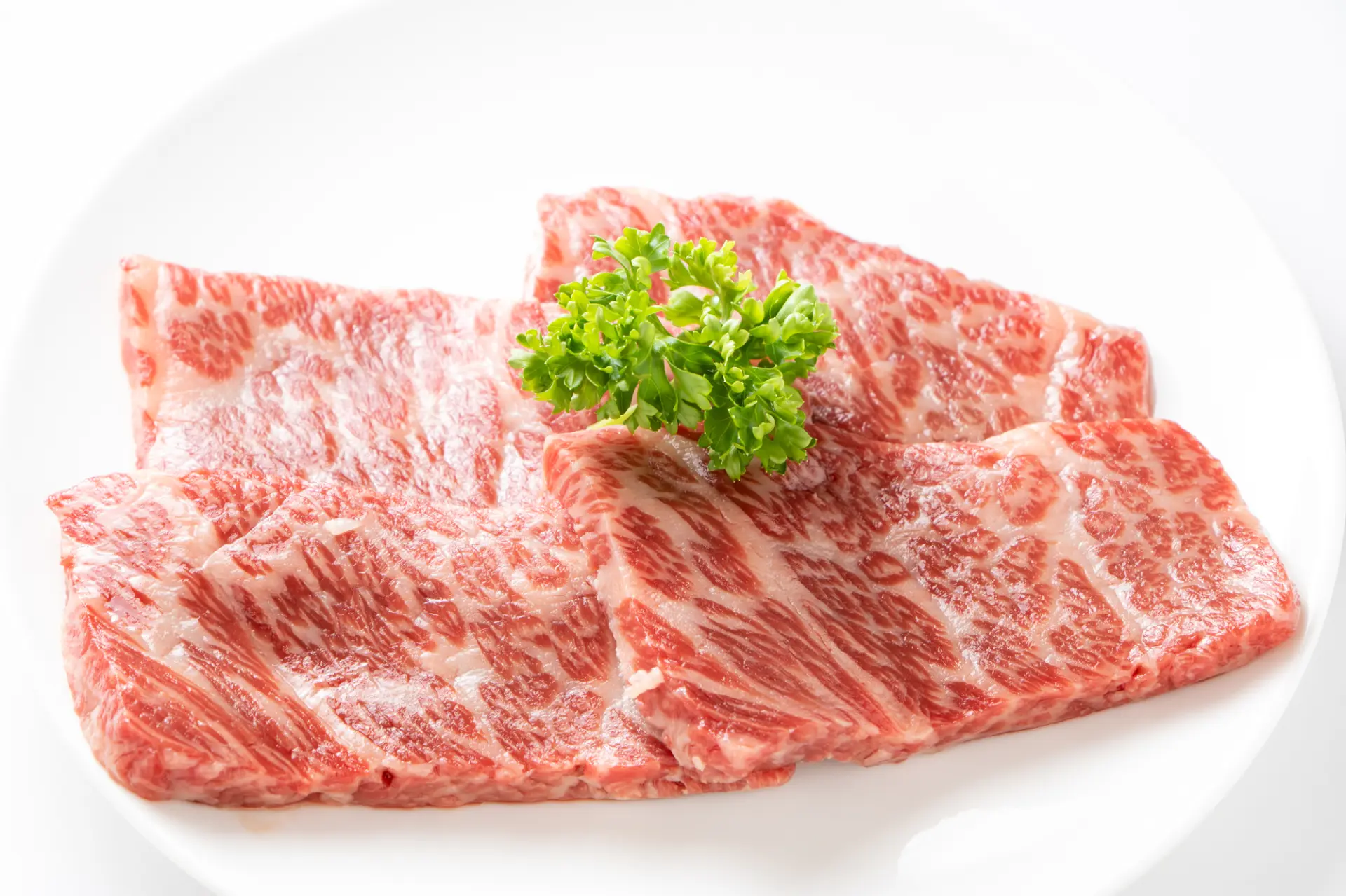 肩ロースのあばら骨側に位置する部位を指すザブトン