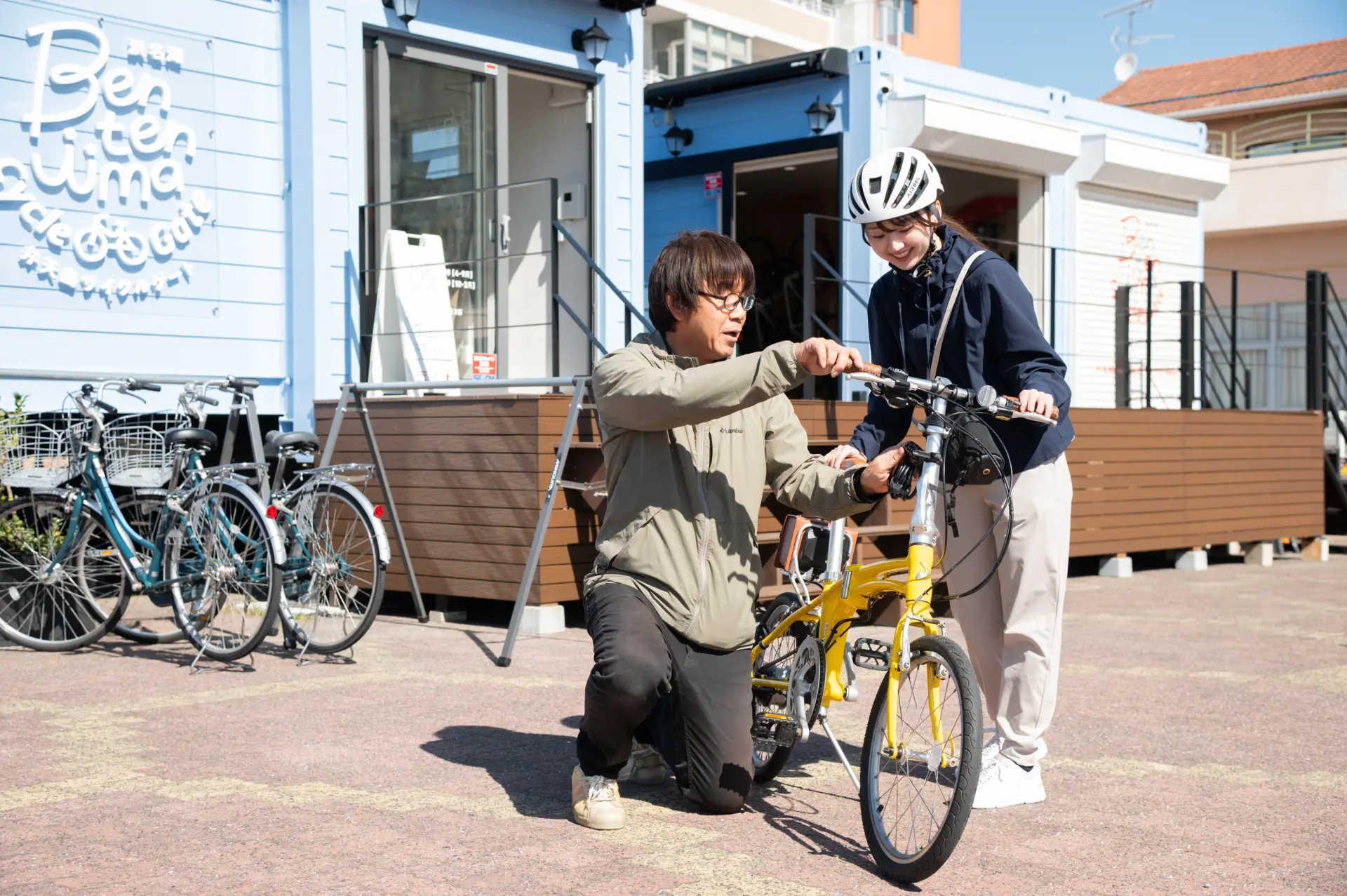 サドルの高さ調節はスタッフさんにお任せ