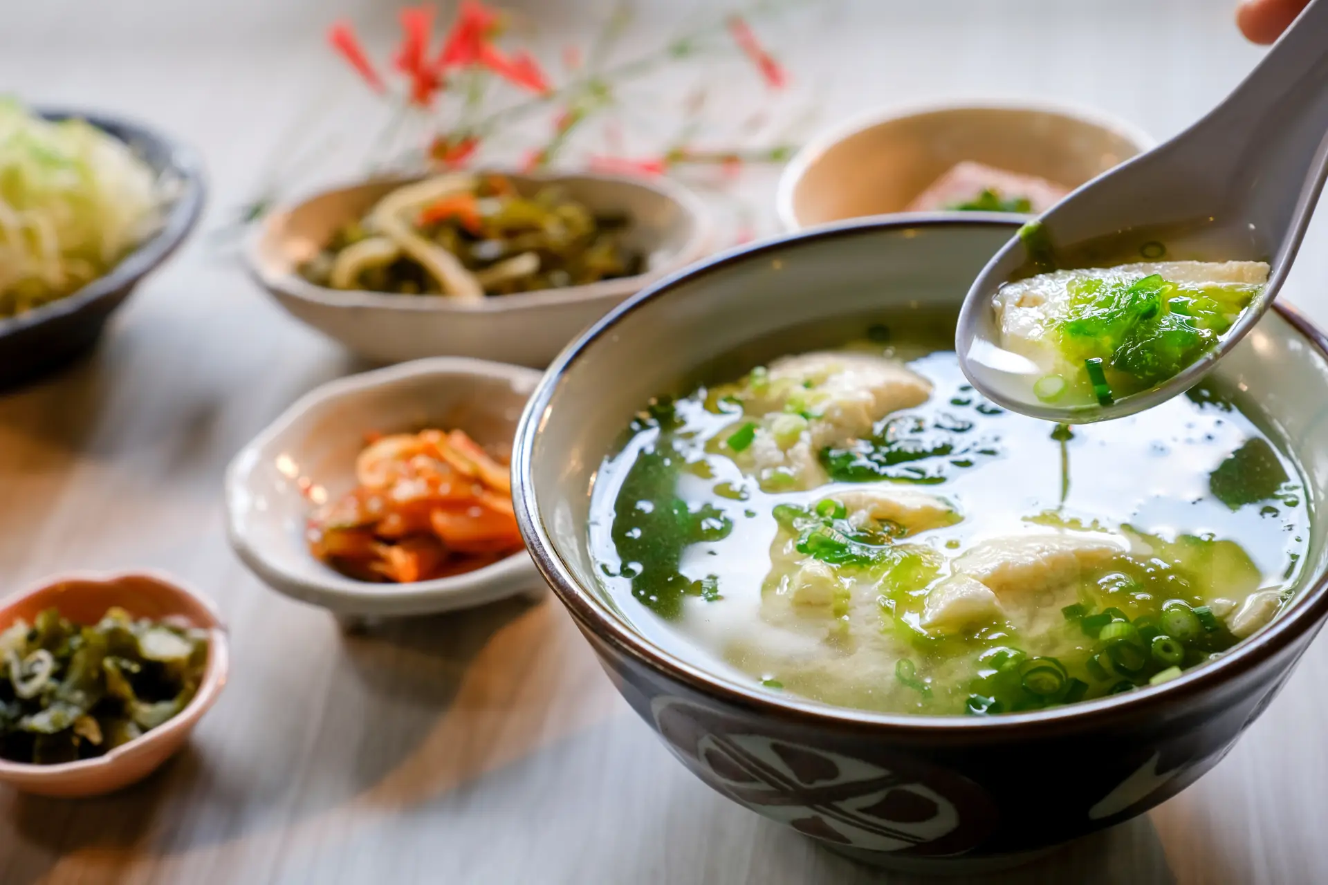 还有以冲绳家常料理「YUSHI豆腐」为主的御膳