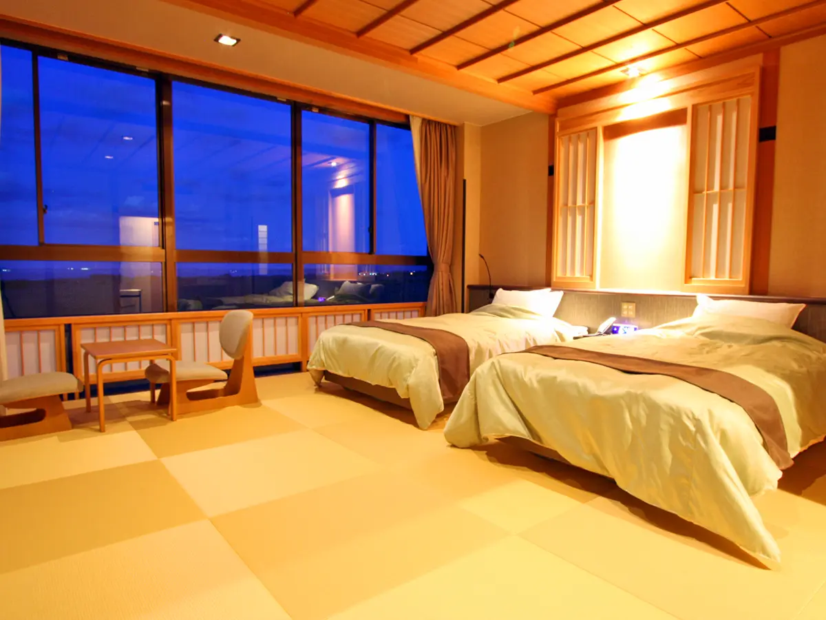 和モダンな洋室や和室、和洋室など客室の種類は多彩