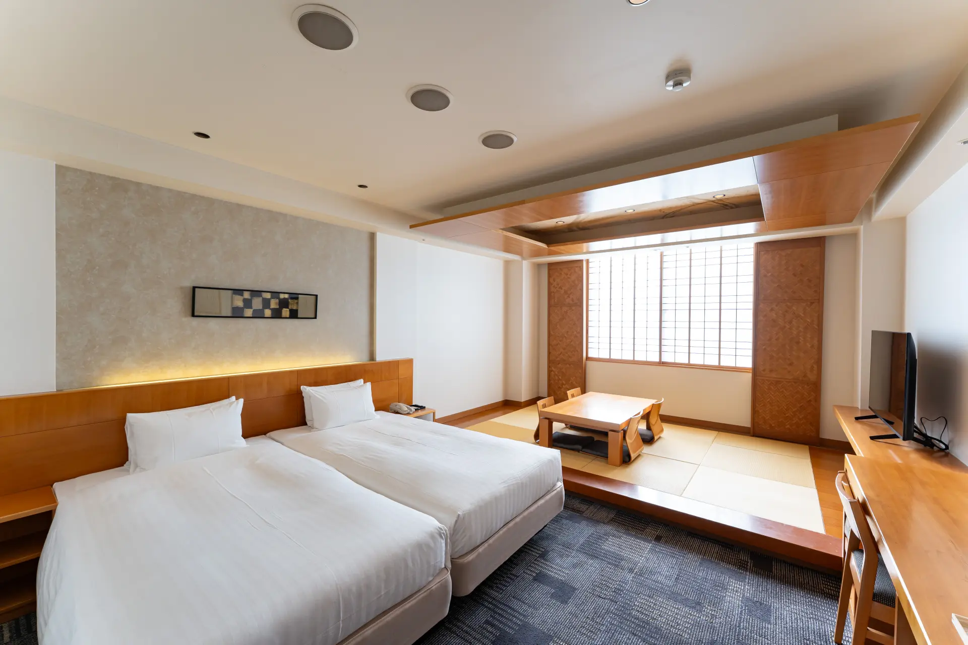 家族やグループ旅行にも最適なゆったり空間