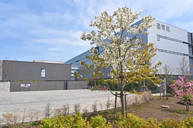 日本の貨幣づくりの歴史や製造工程を紹介する博物館