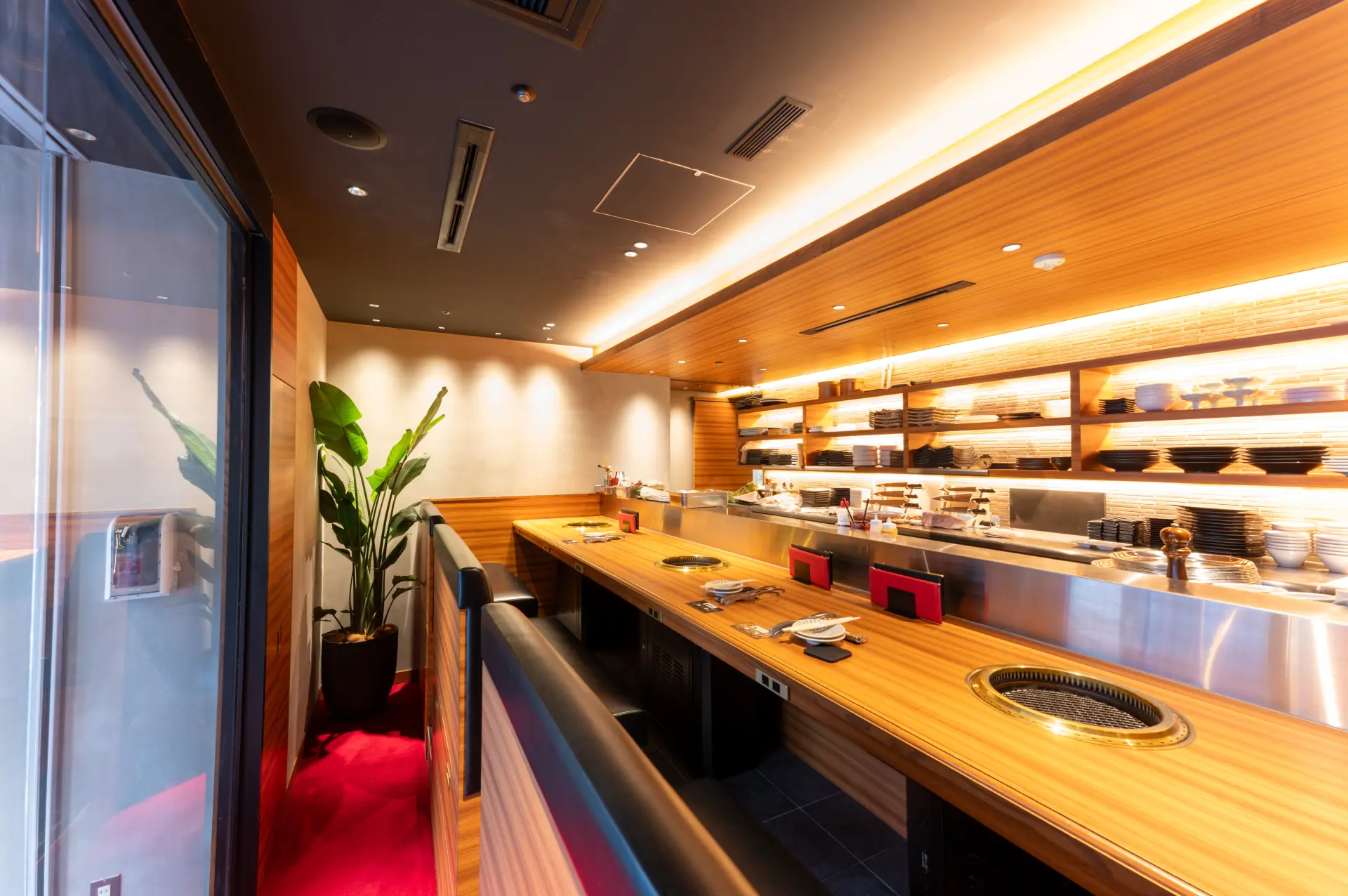 カウンター席の用意もある