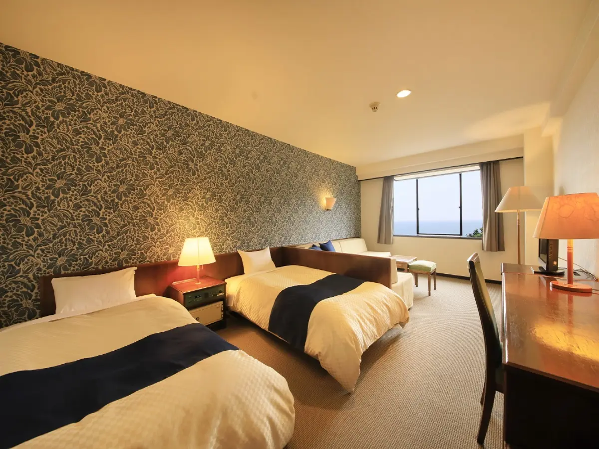 最上階のデラックスルームからは、オーシャンビューが一望