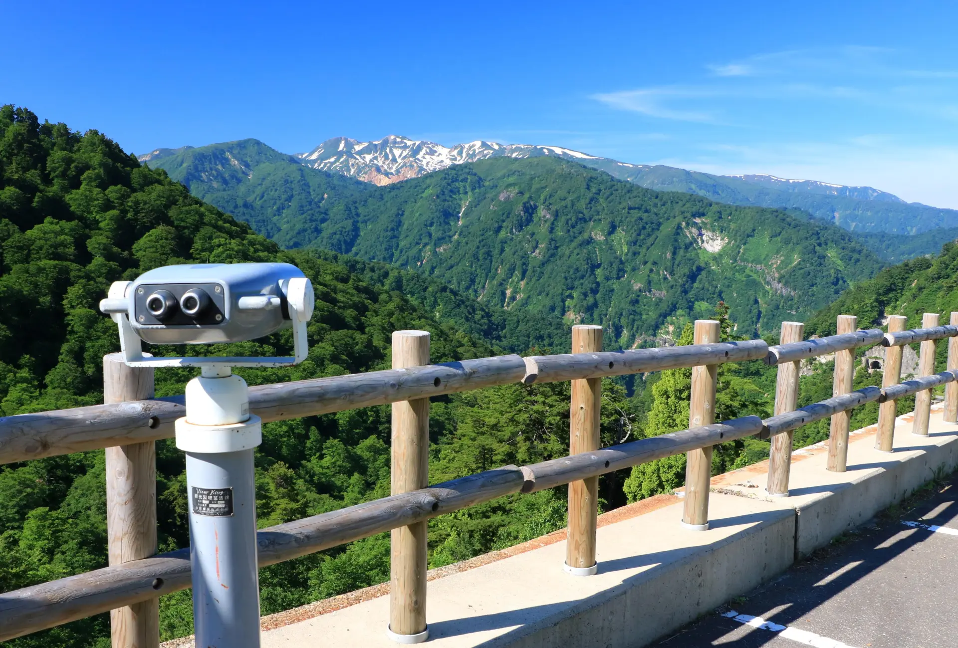 白山の主峰を望むなら「白山展望台」がおすすめ