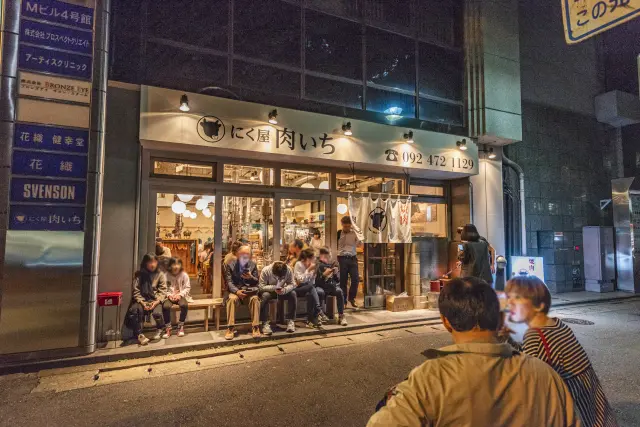 観光客で連日賑わう店舗