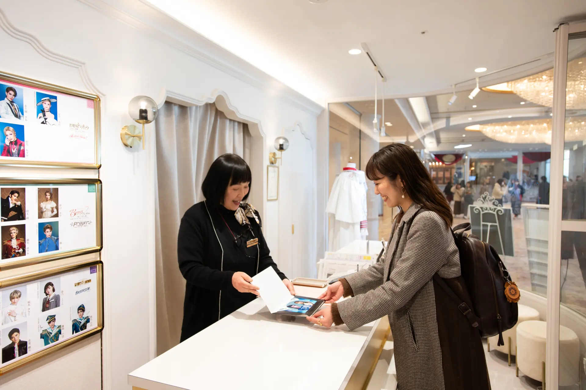 รับภาพถ่ายได้ในอีก 10 นาทีต่อมา