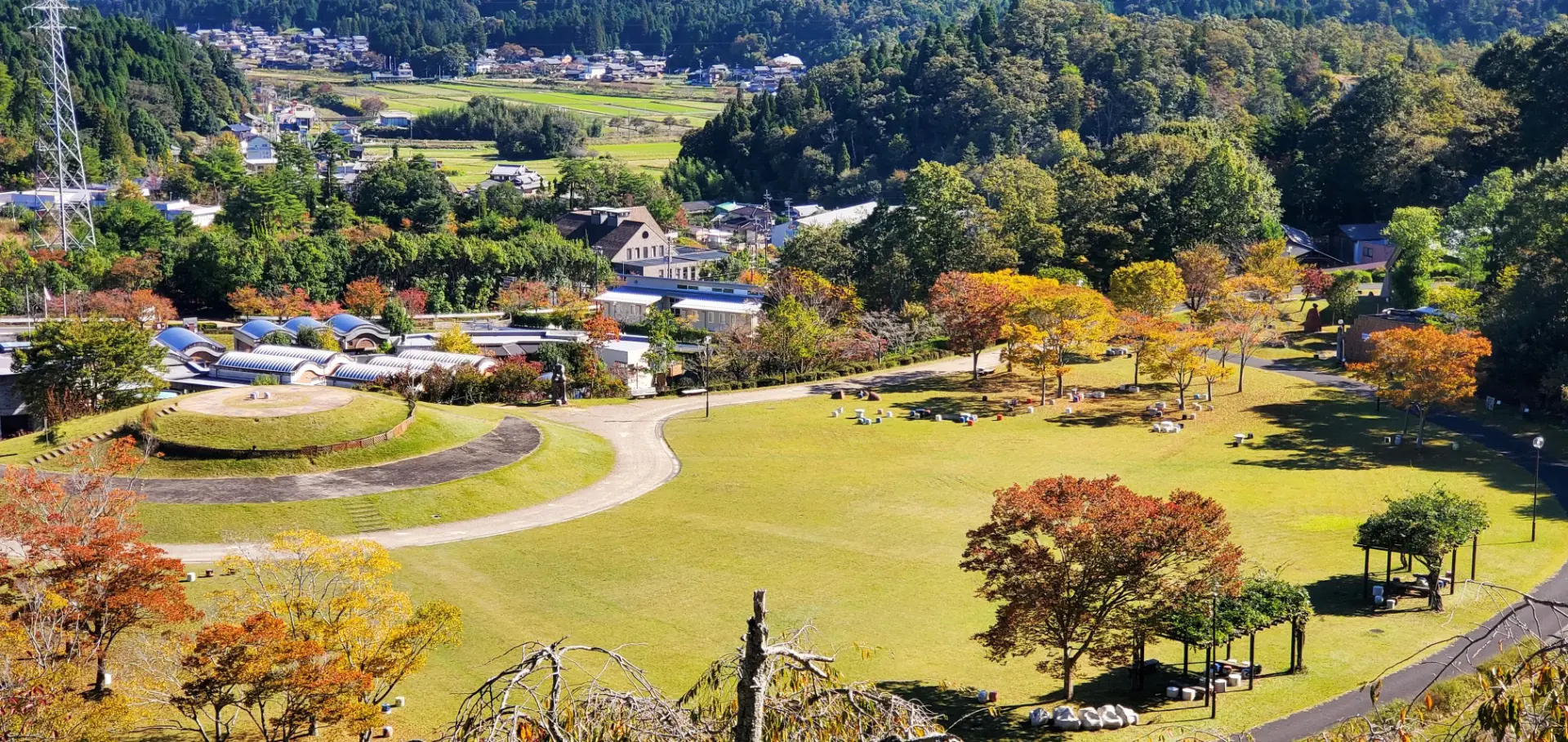 やきものの町・信楽にある緑豊かな公園