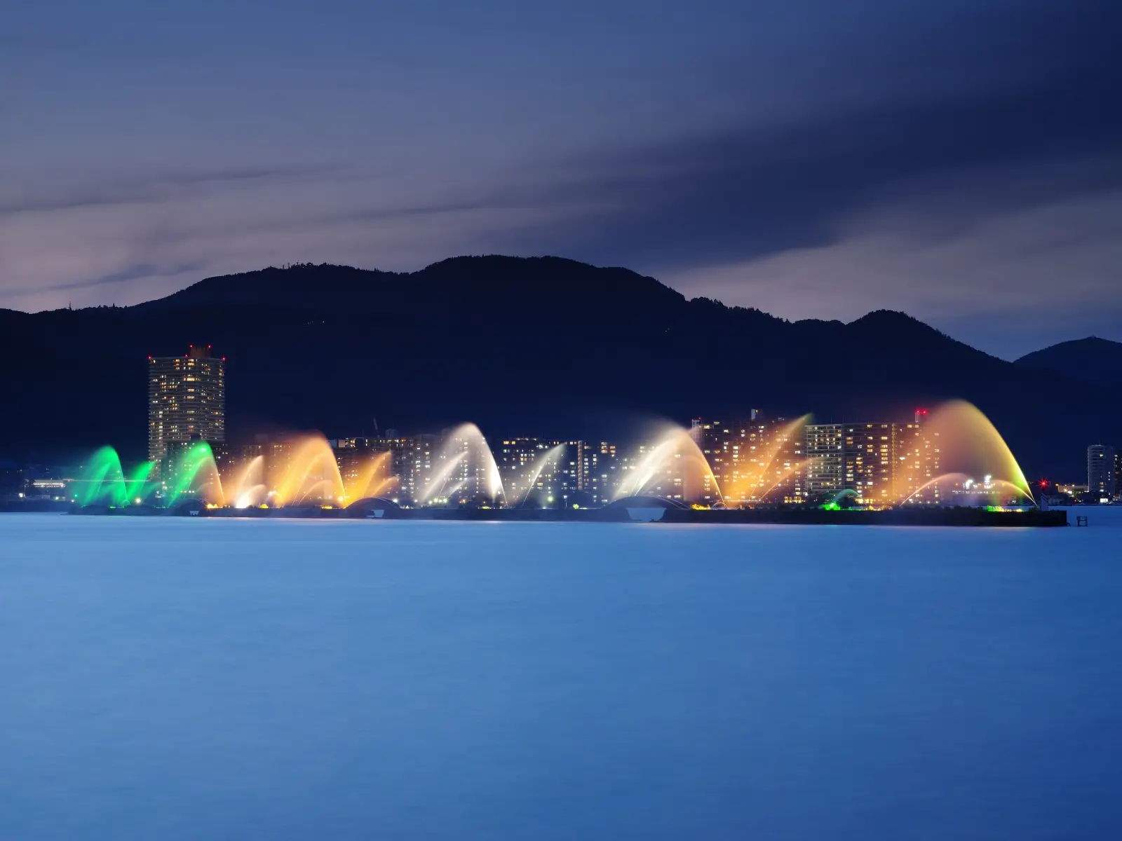 全長約440mは、世界最大級を誇る