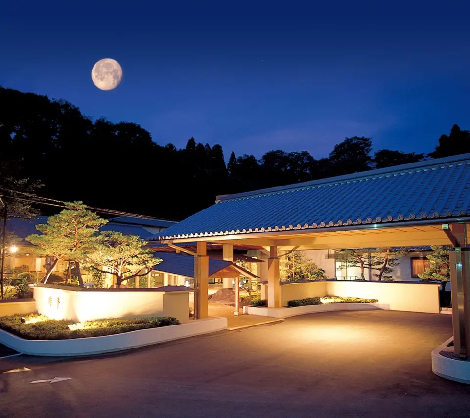 金沢の奥座敷、里山の自然に囲まれた湯宿