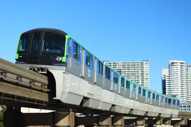 車窓からの景色を楽しめる「モノレール」