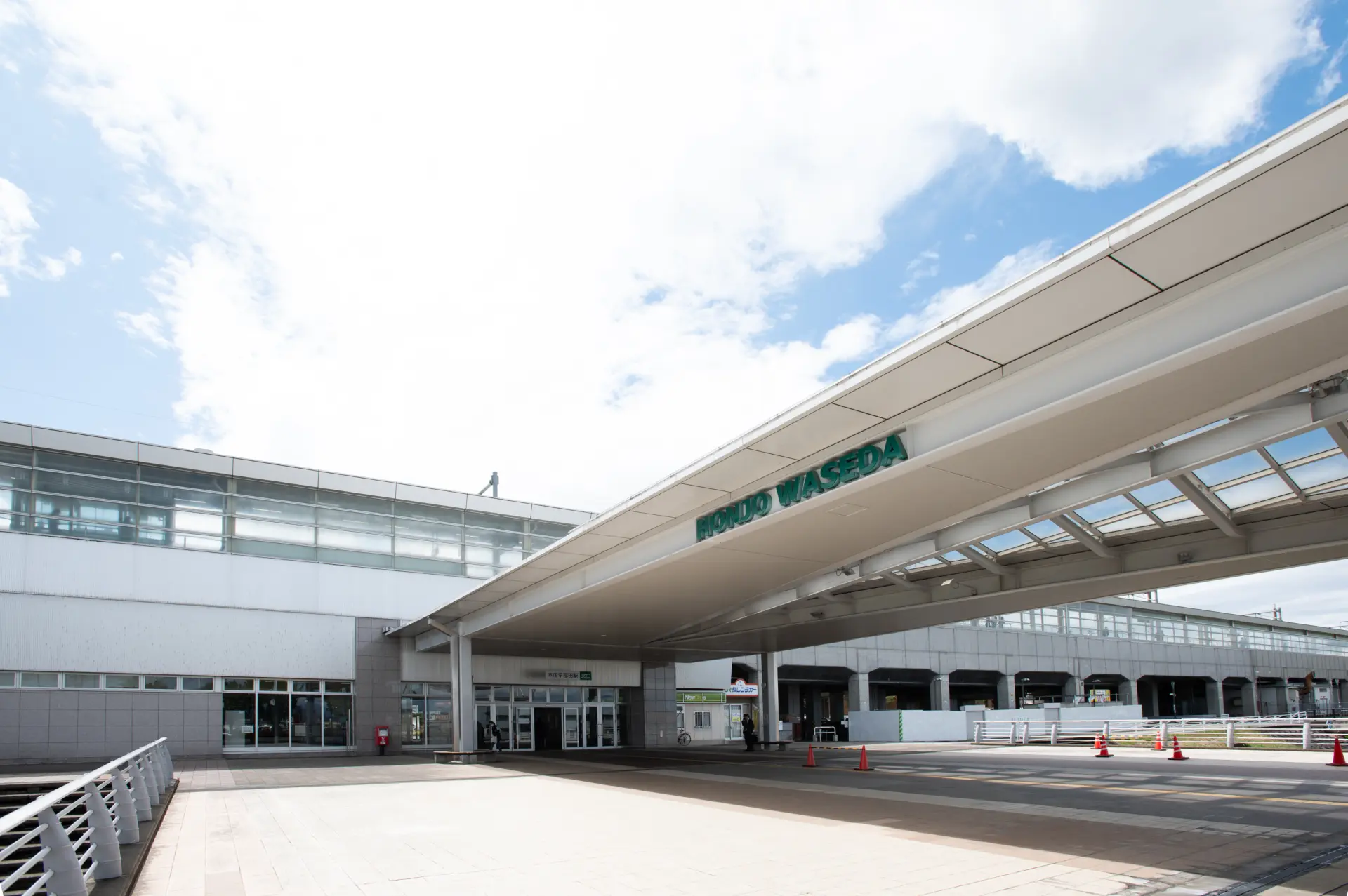 搭乘新幹線從「東京」站到「本庄早稻田」站約需45分鐘