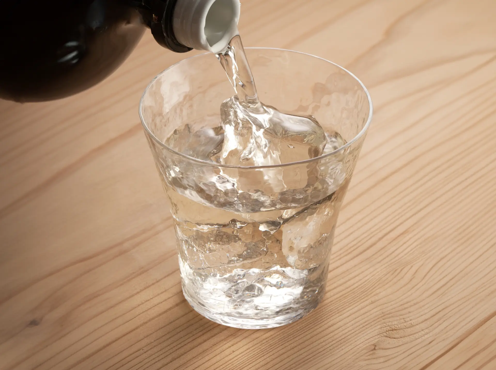 焼酎に苦手意識がある方は、水割りから初めるのがお勧め