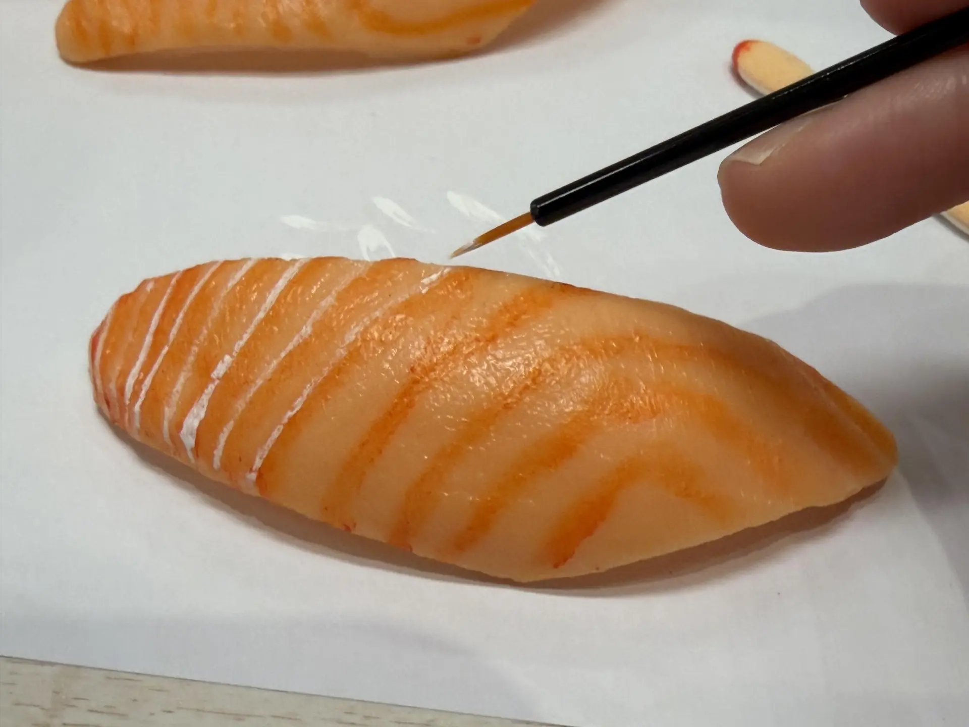 白色の線を足す