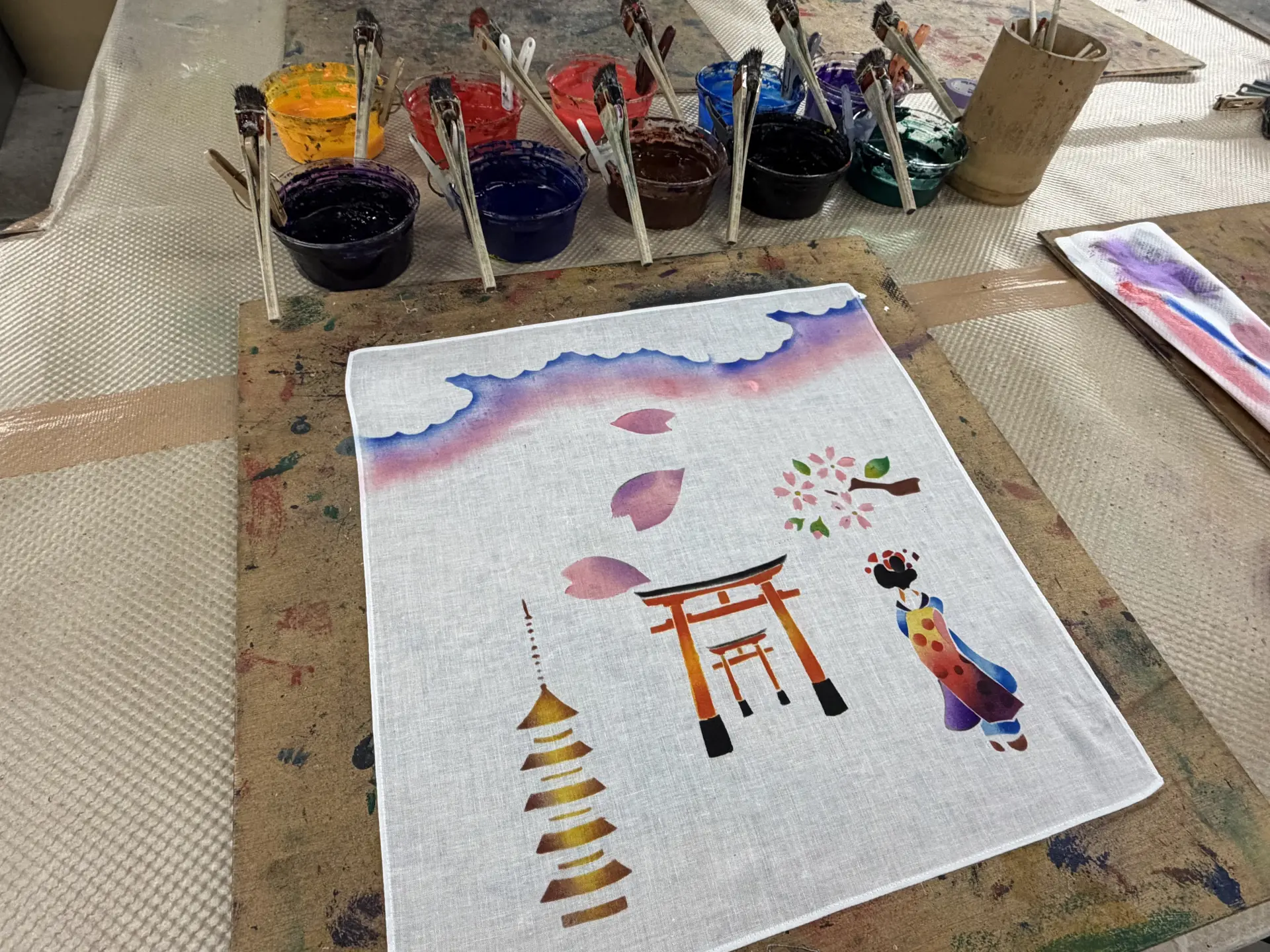 京都らしいハンカチのできあがり