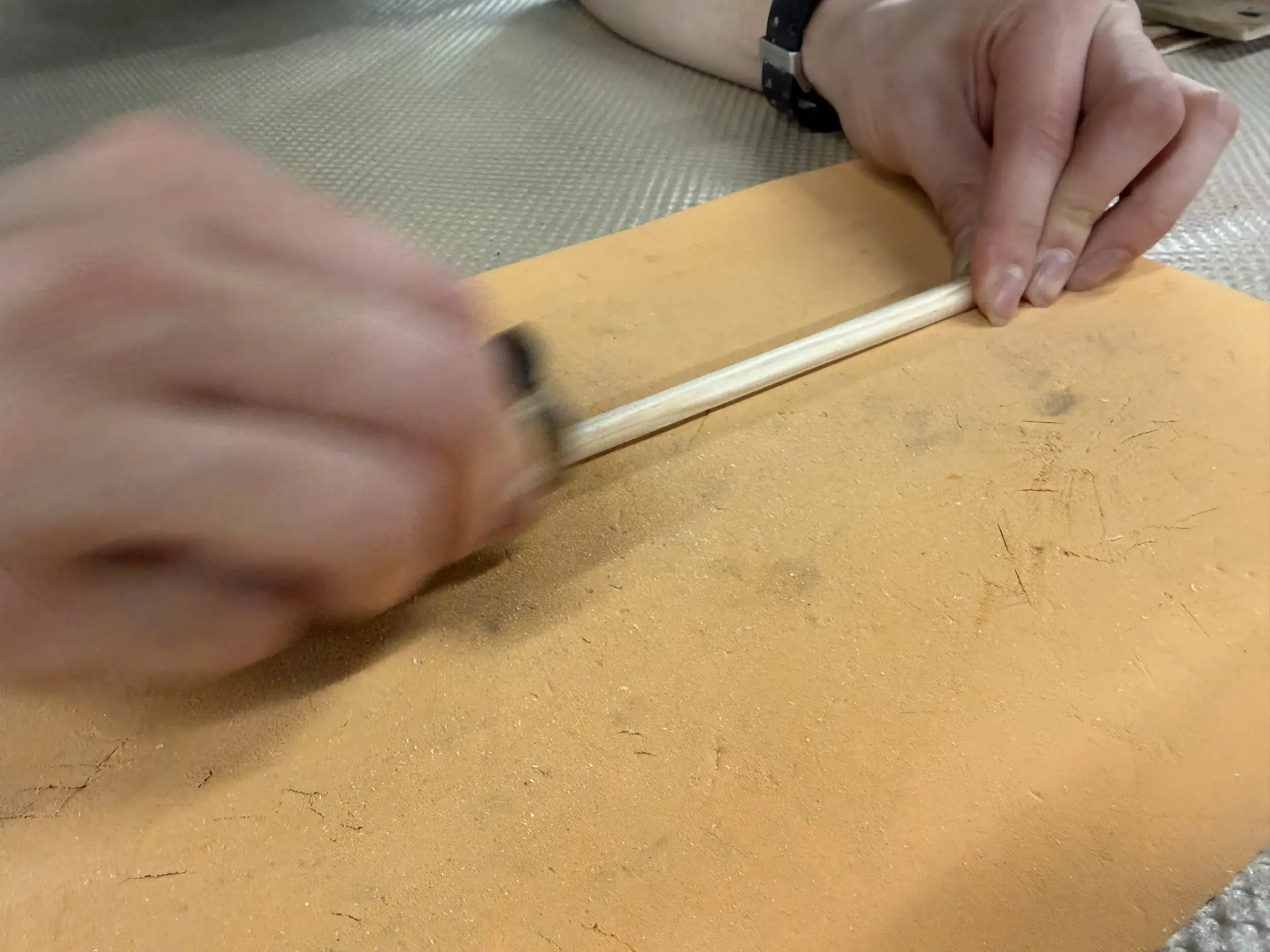 かんなで削る