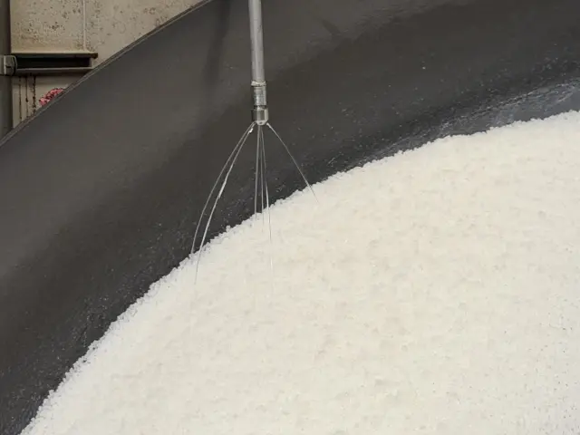 一定の間隔で蜜をかける