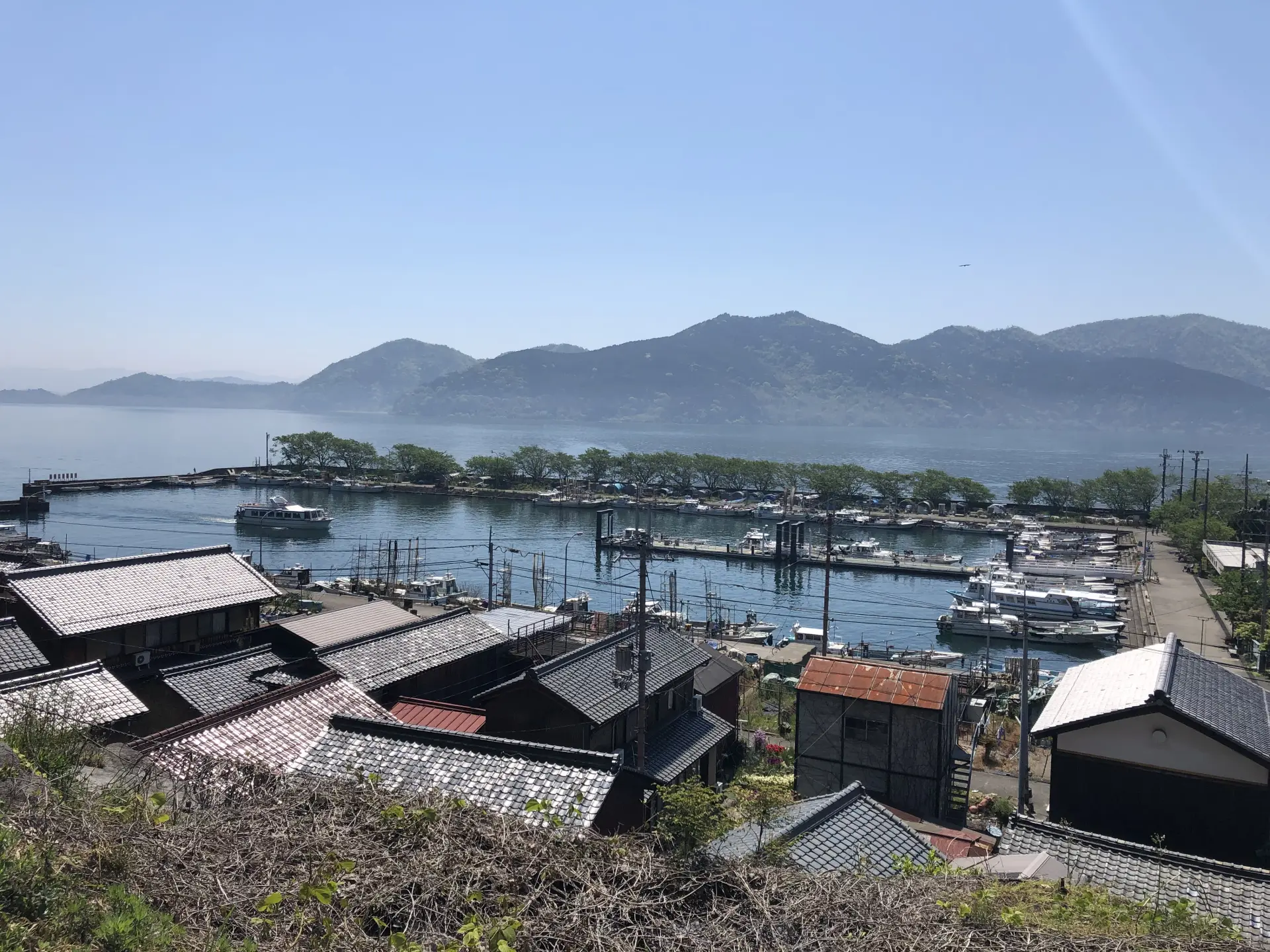 日本唯一有人居住的湖上島嶼