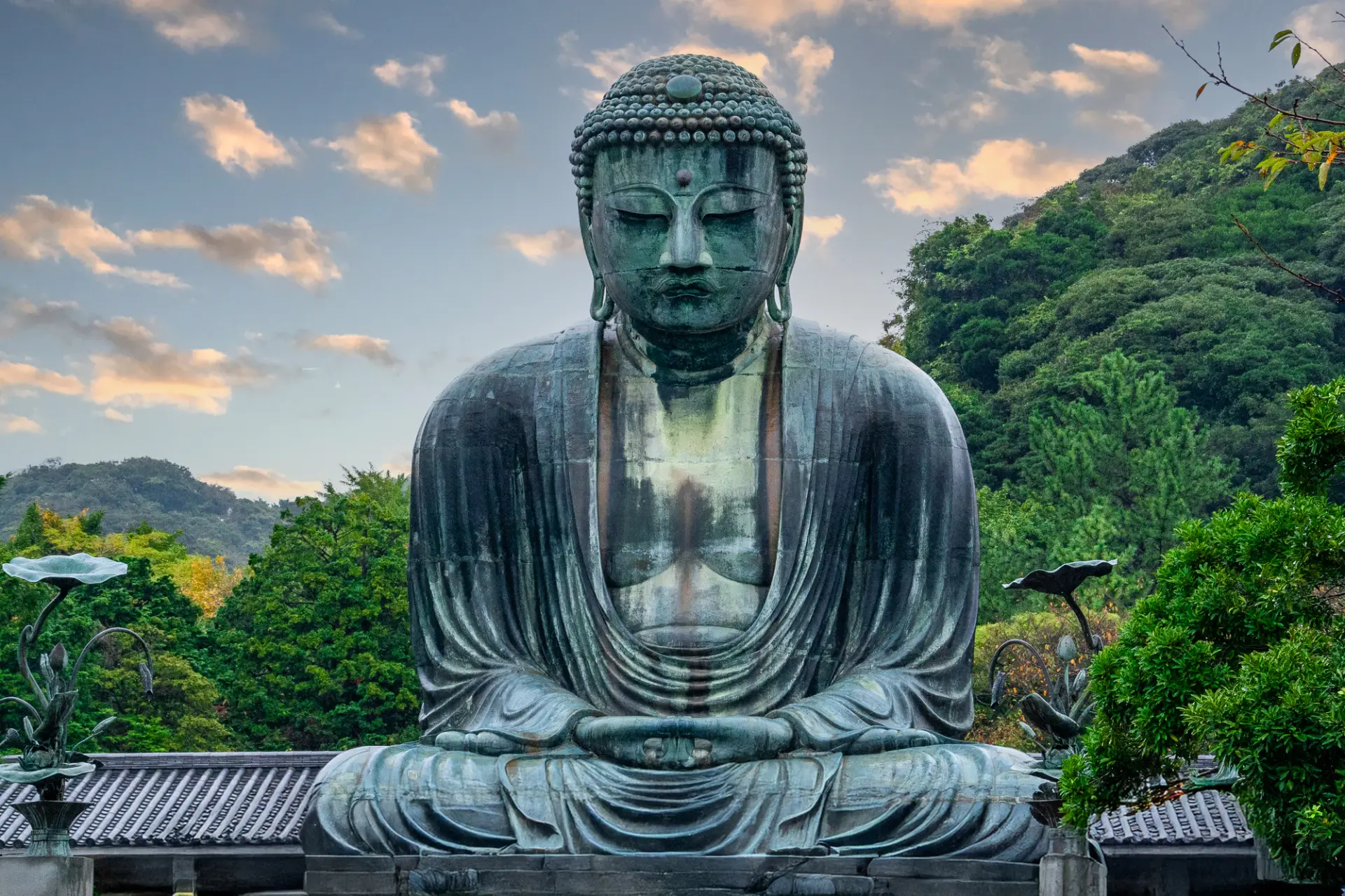 謎めいた歴史も人々を惹きつける要素だ