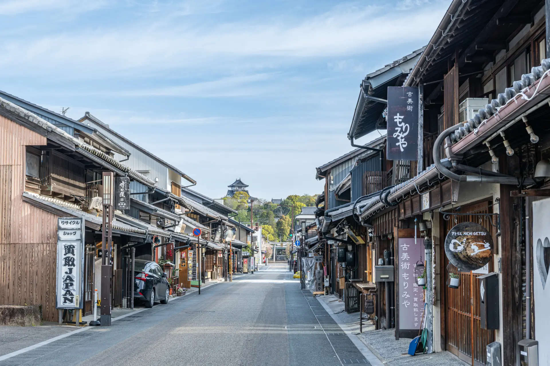 江戸期の町割りが残る城下町のメインストリート「本町通り」