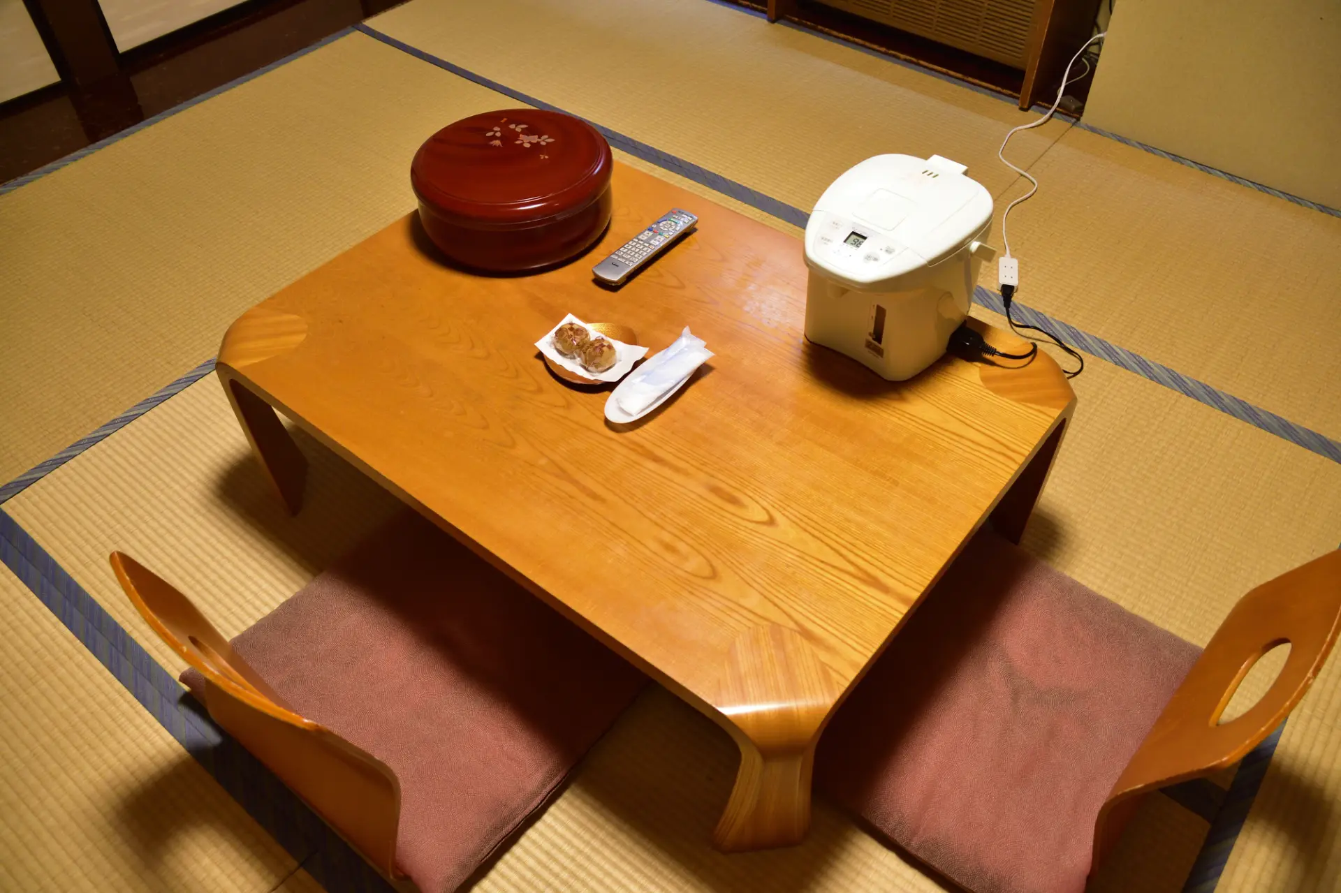 静けさと温かいもてなしが心地よい「賀原屋旅館」(写真はイメージです)