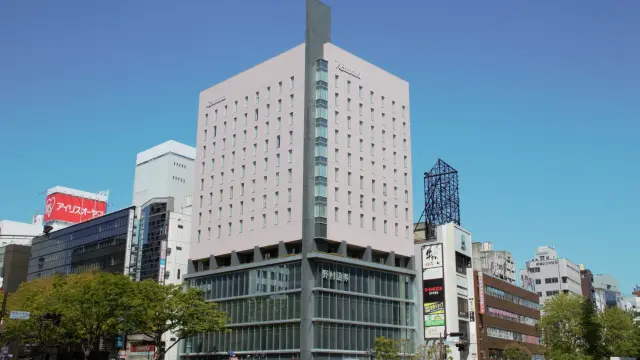 仙台駅近くの好アクセスなビルの5Fから上がホテルになっている