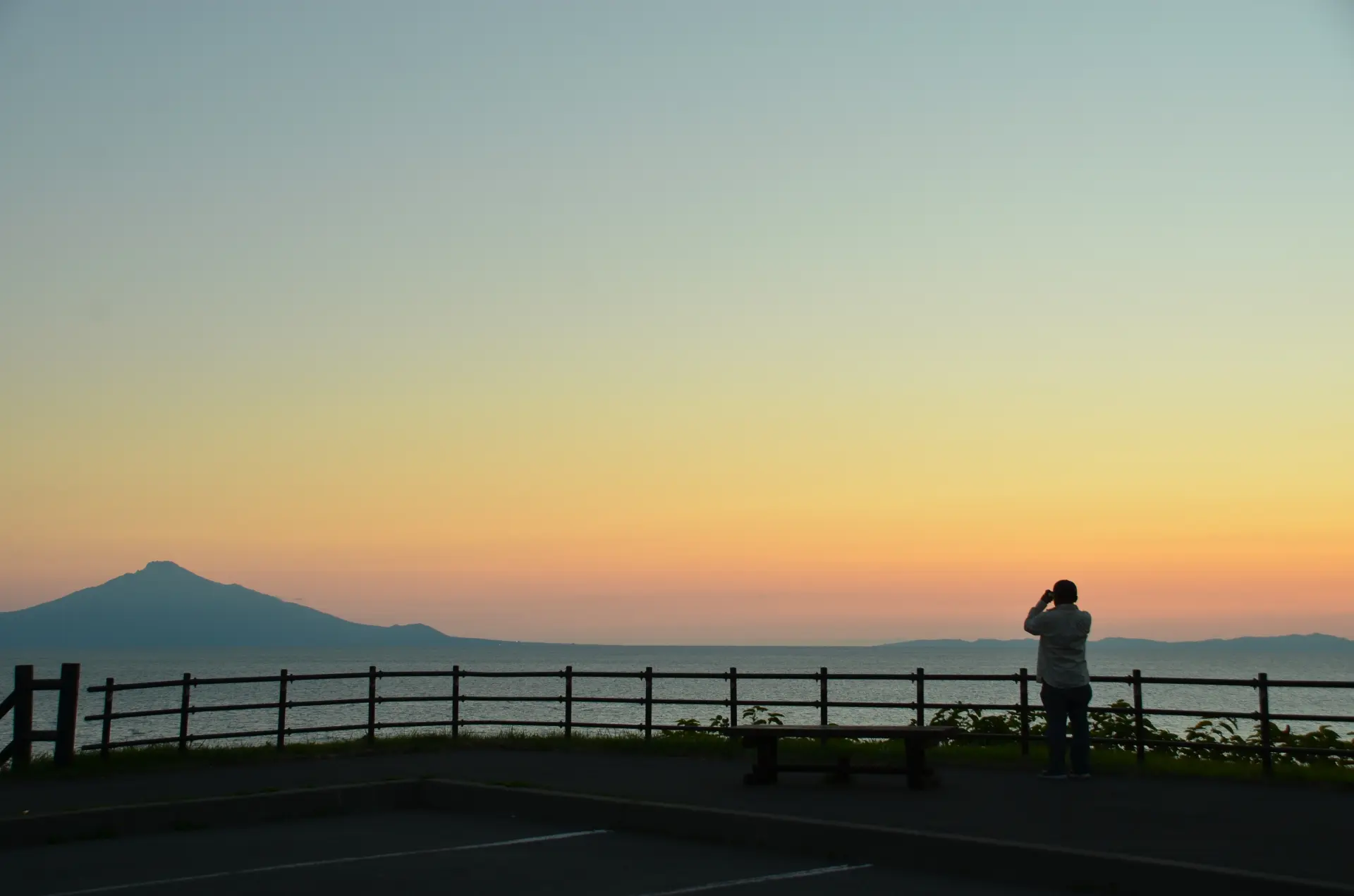 「夕日が丘パーキング」の真正面には利尻富士
