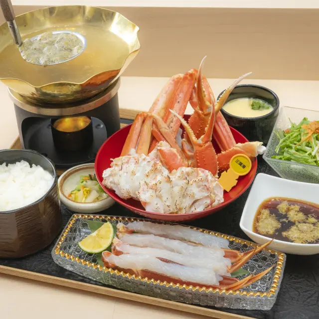 世界の食通が集う！「みくに隠居処」で極上の越前がに料理を味わう