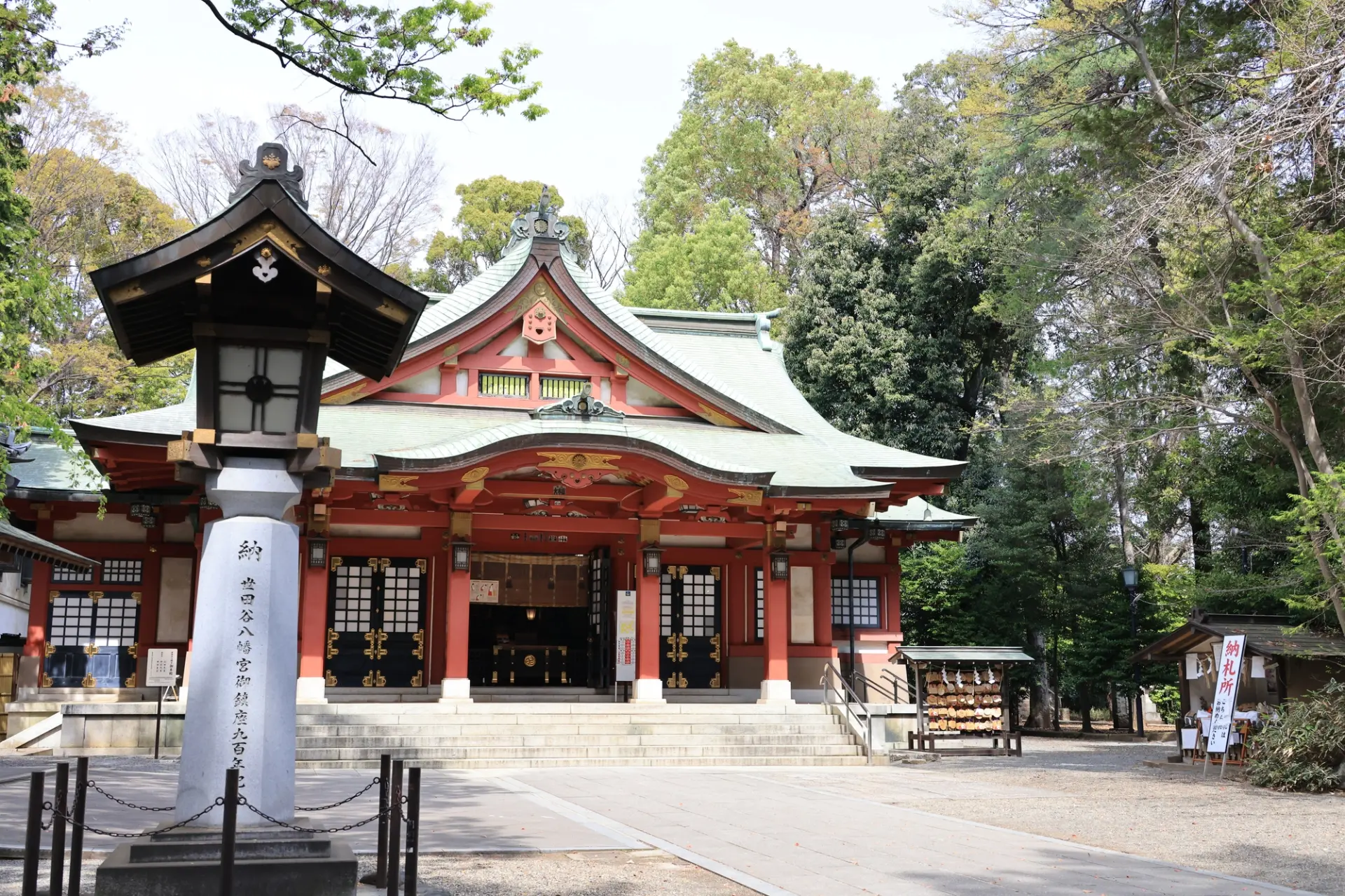 四季の移ろいを感じられる緑豊かな「世田谷八幡宮」