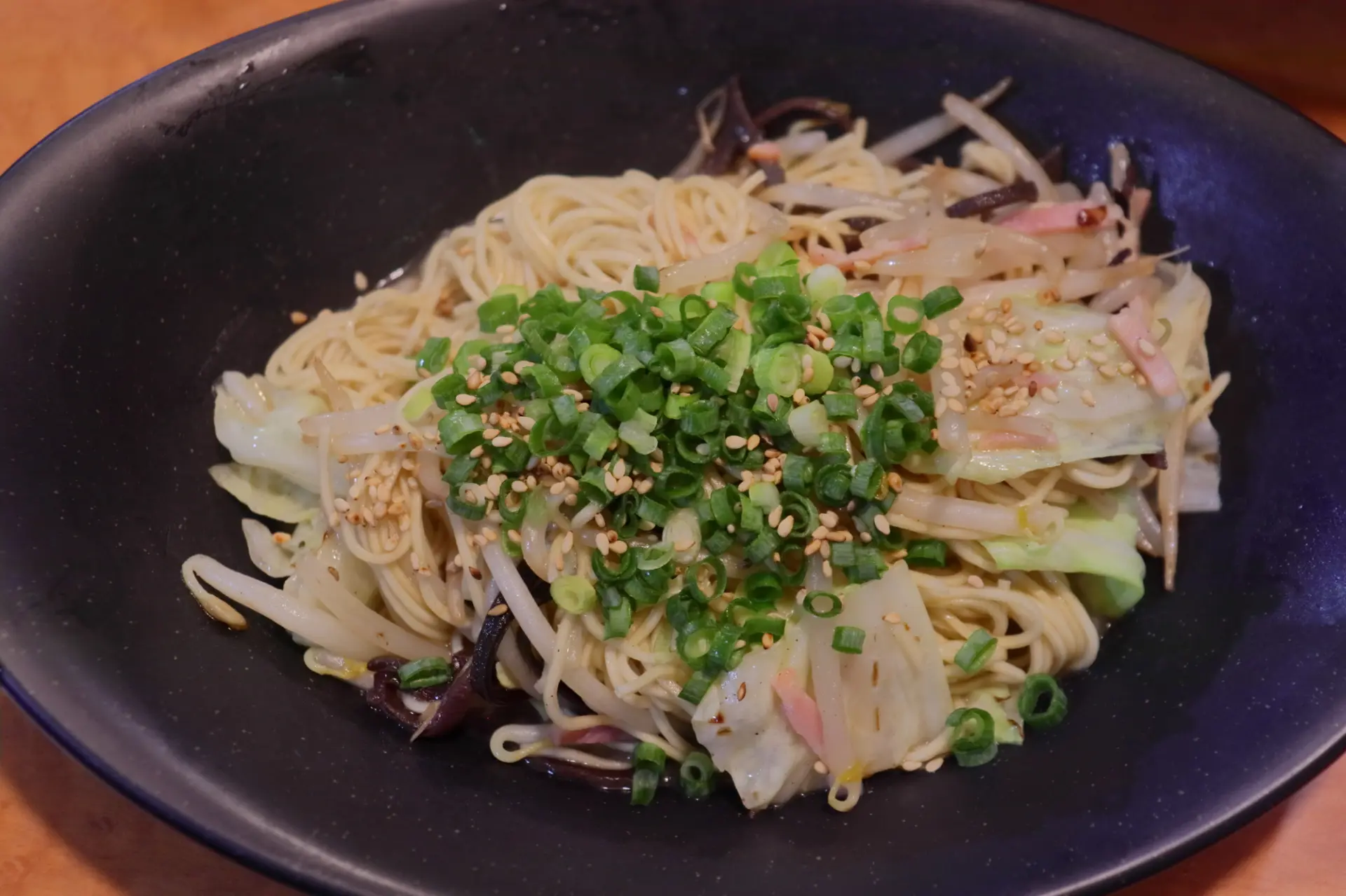 天神の屋台「小金ちゃん」が元祖とされる焼きラーメン