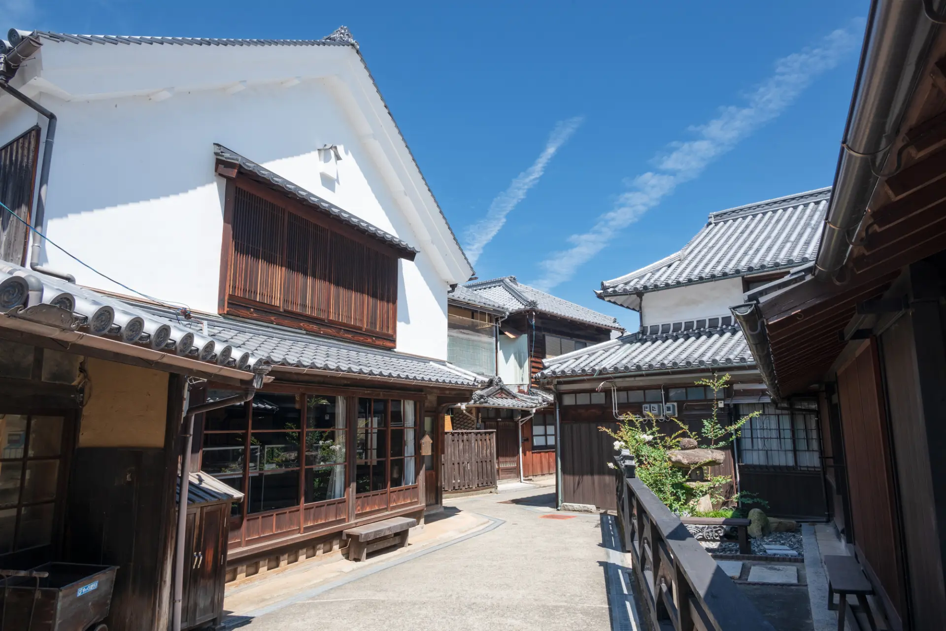 レトロなまち並みはフォトジェニックなスポットも多い
