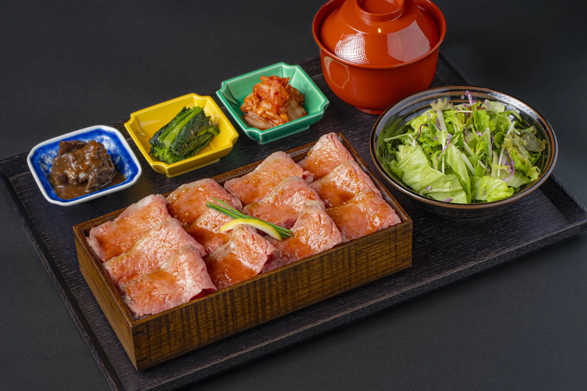ランチ限定「カルビステーキ重」
