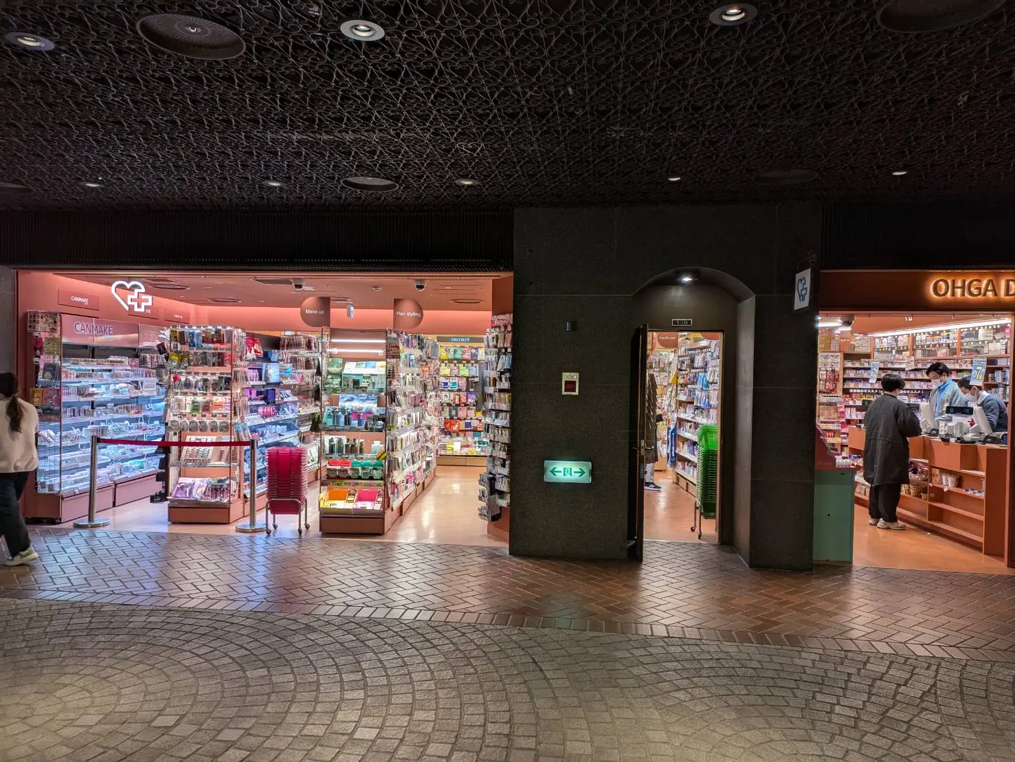 大贺药局 OHGA Drugstore 天神地下街店