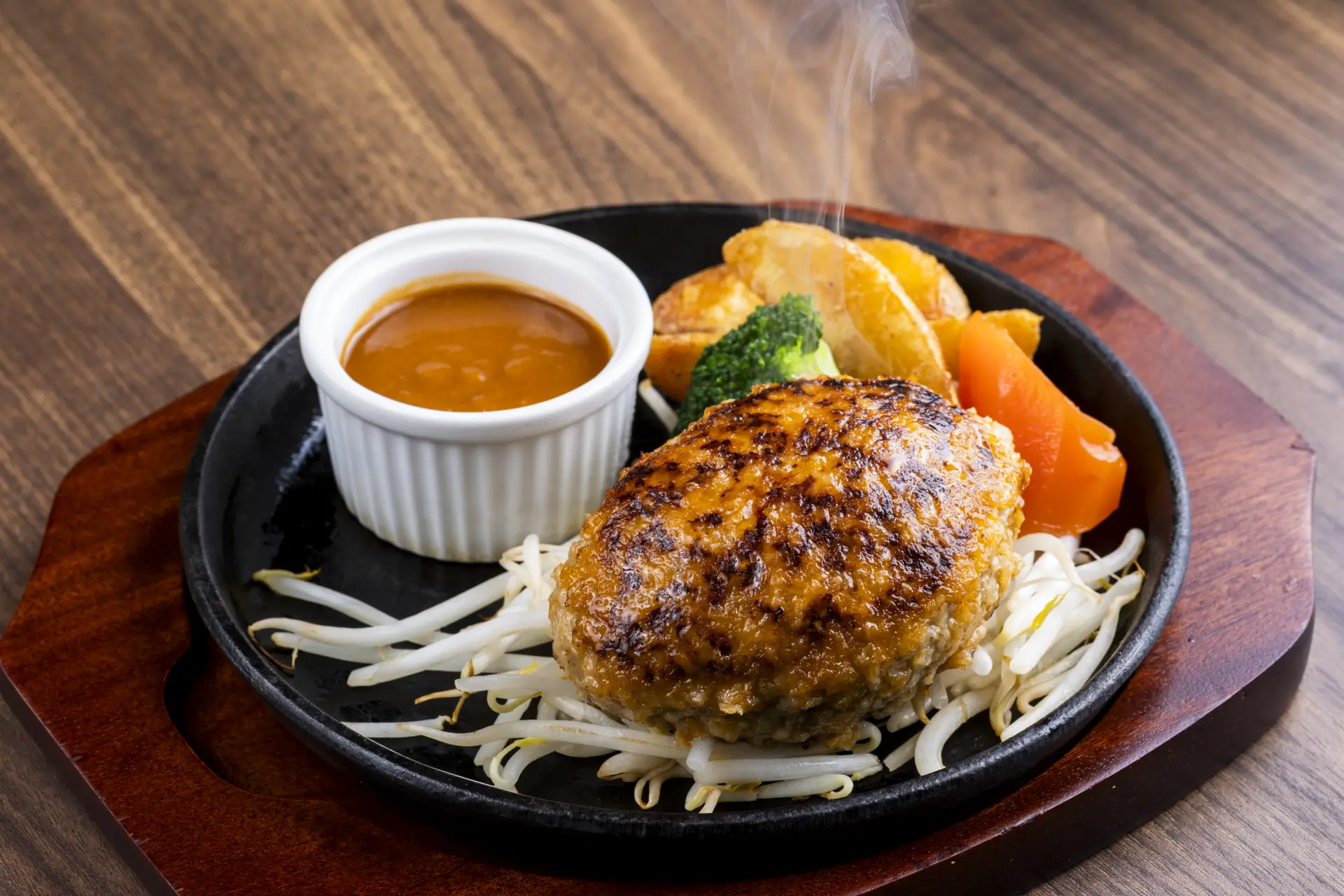 煎烤得飽滿誘人的招牌餐點