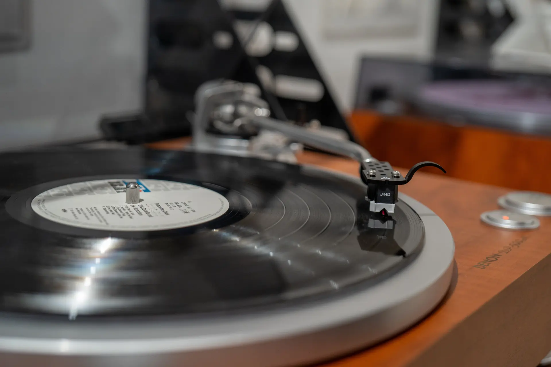 Where to Find Records in Osaka: HMV record shop Shinsaibashi Is Beginner-Friendly