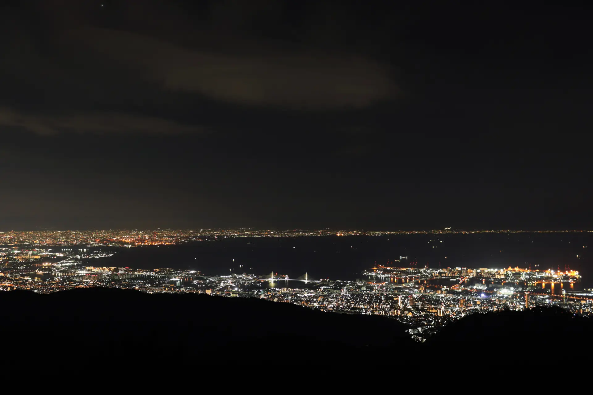 国内でも屈指の美しさといわれる神戸の夜景が一望