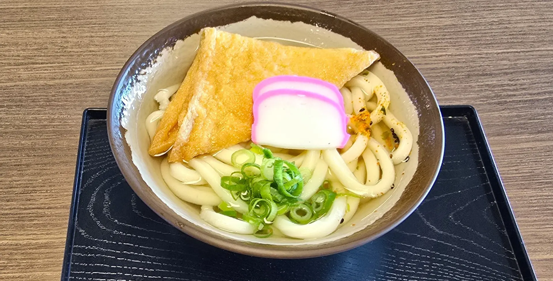 船内で味わえるご当地うどん