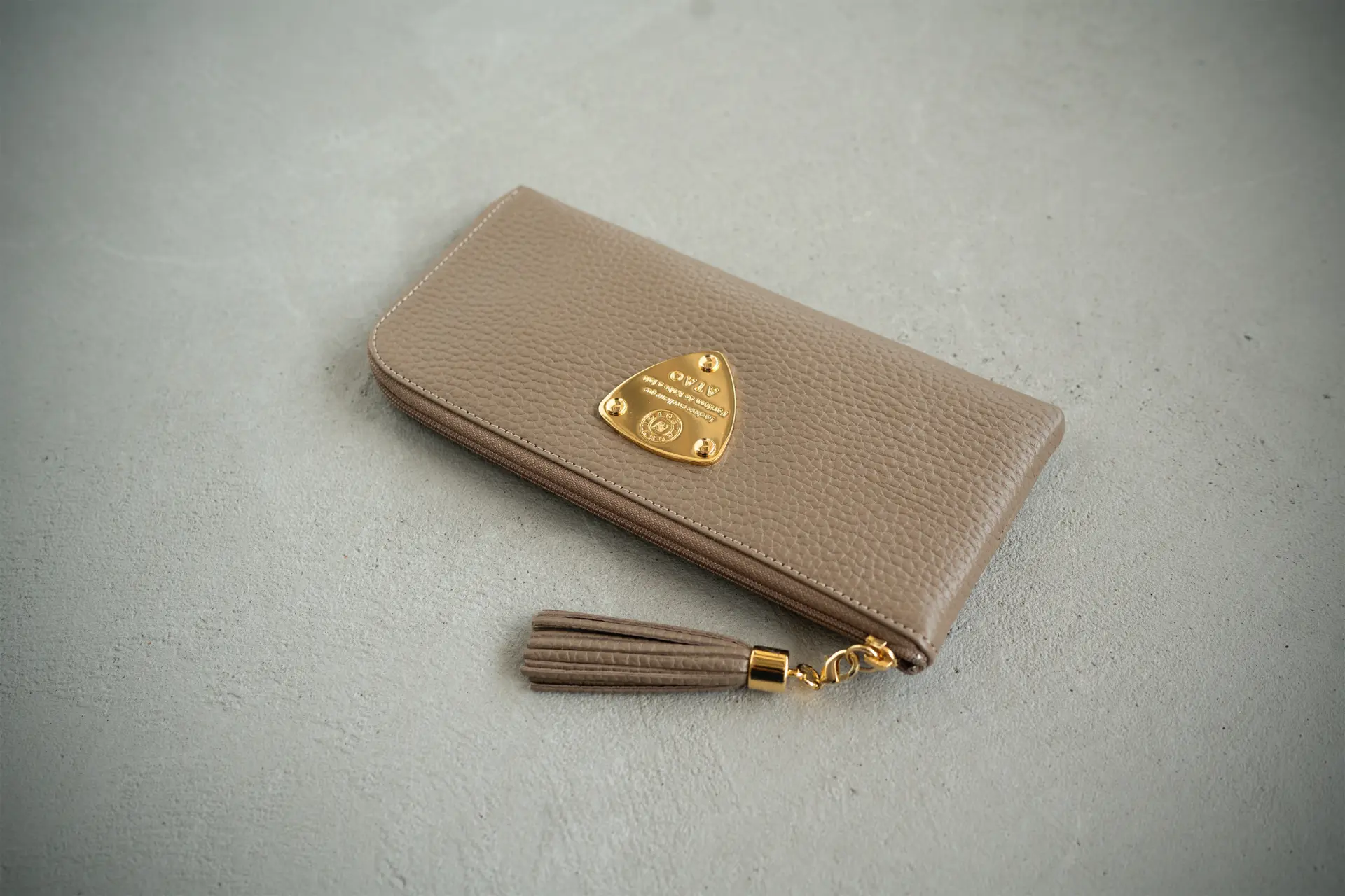 Elegant colors that blend into everyday life
