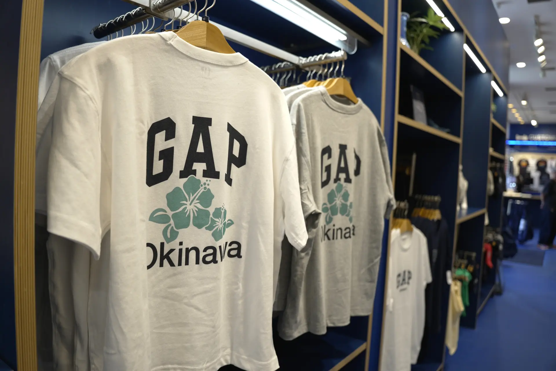 沖縄旅行中のTシャツを現地調達するのもいい