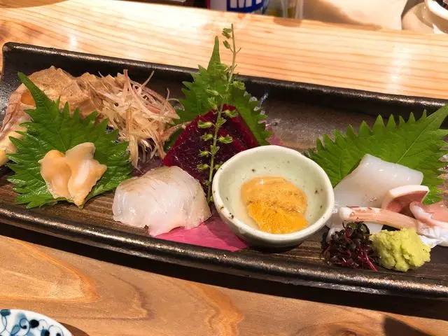 鮮な魚介類と日本酒が美味しい、アットホームな居酒屋