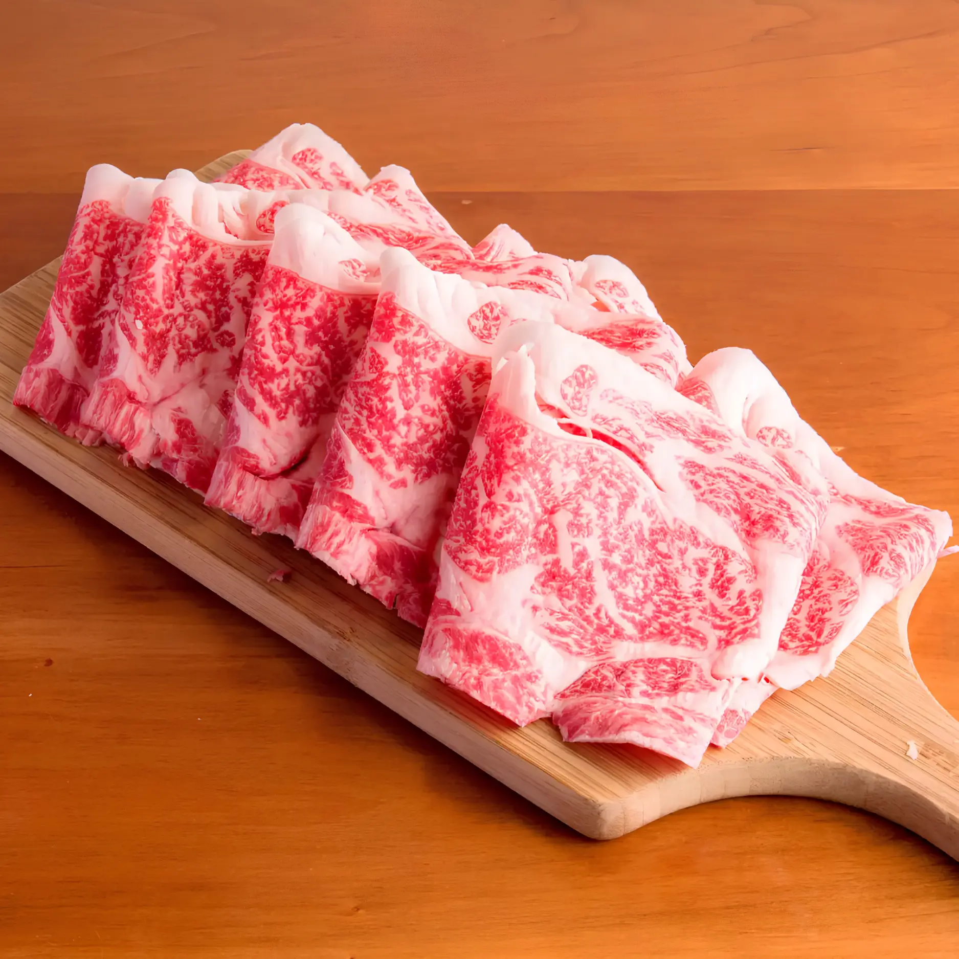 適度な霜降りとやわらかい肉質の「味彩牛」