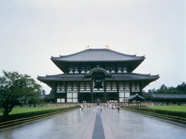世界最大級の木造建築として知られる大仏殿（写真提供：東大寺）
