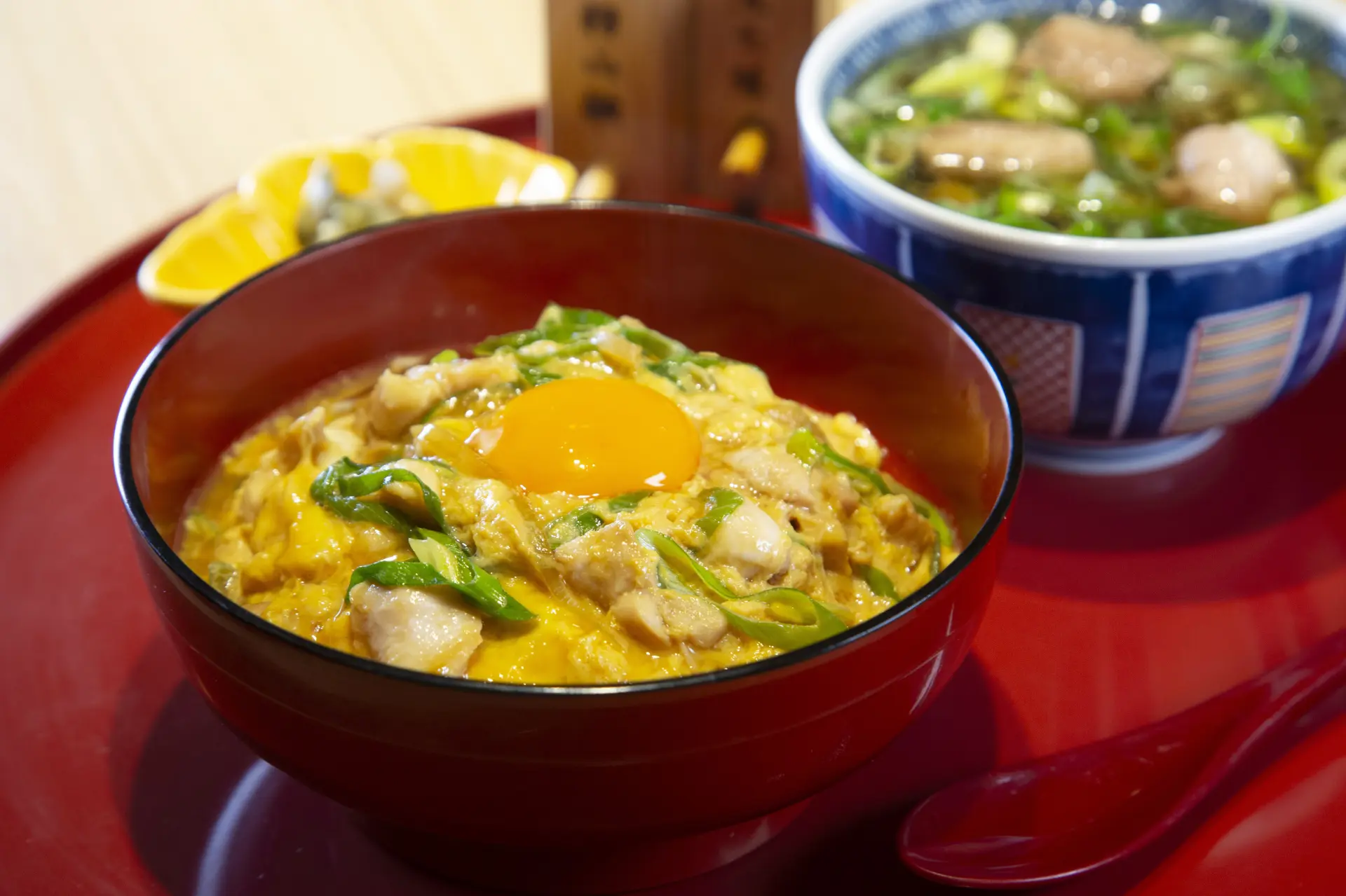 曾榮獲丼飯大賞殊榮的親子丼