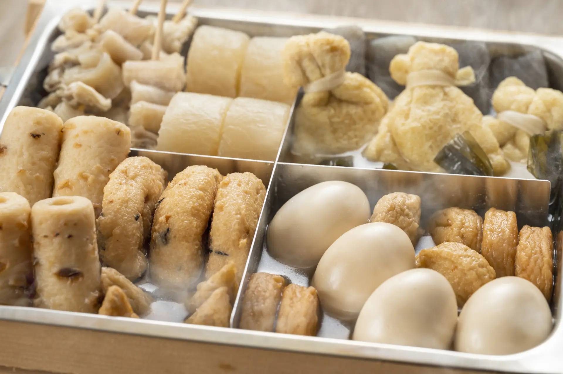 じっくりと煮込むことで、タネに出汁がしみわたる