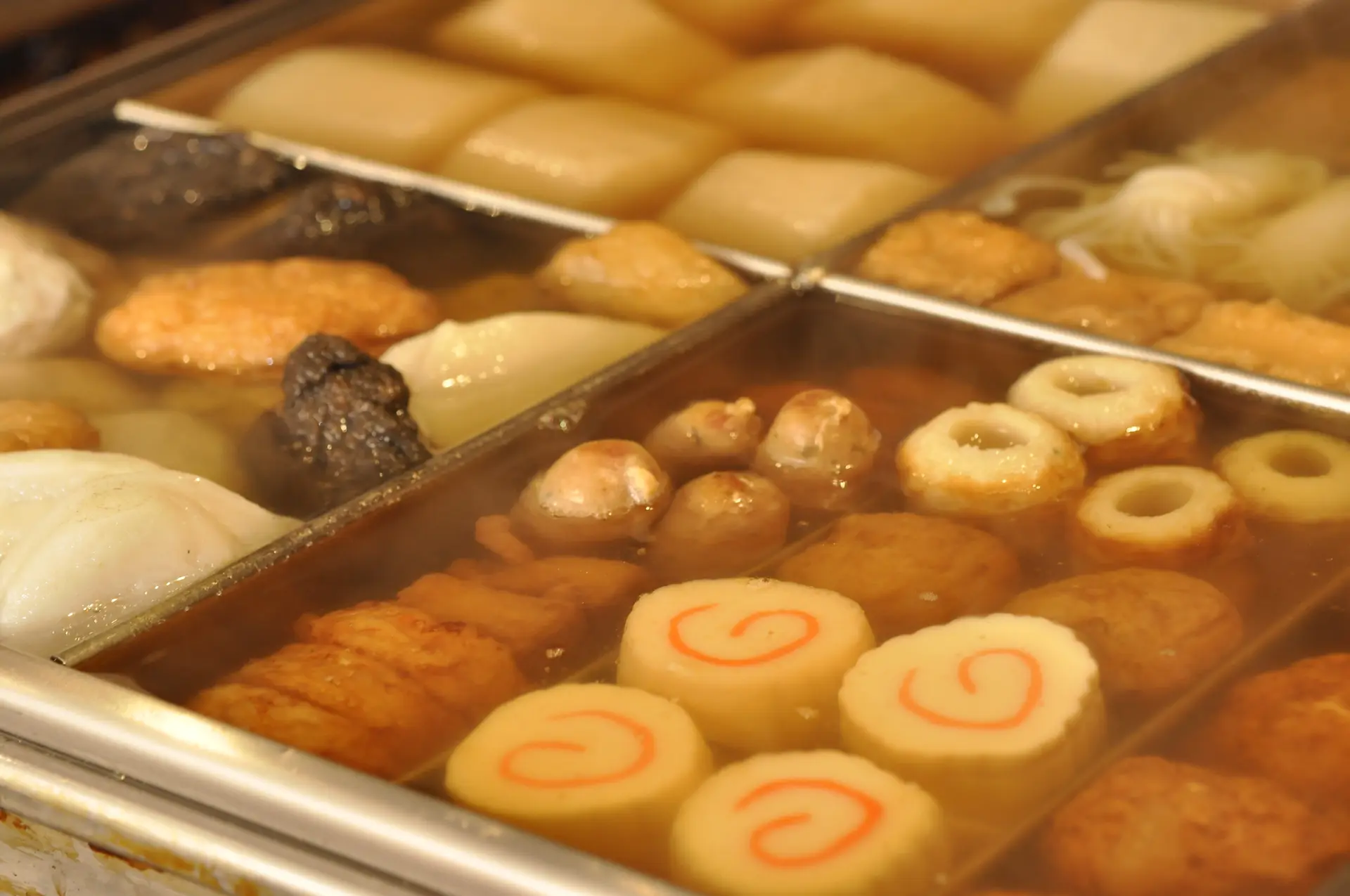 添えられた特製梅味噌で味変するのも楽しい