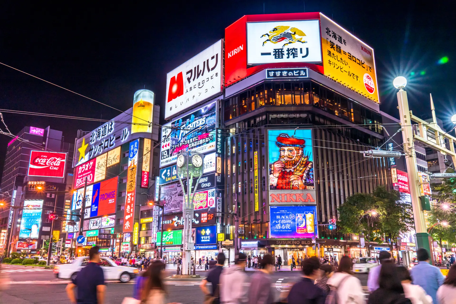 日本三大歓楽街の一つである「すすきの」